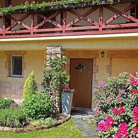 Dom Na Klonowym Wzgorzu B&B