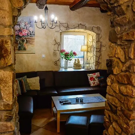 Dom Na Klonowym Wzgorzu 住宿加早餐酒店 Stronie Śląskie