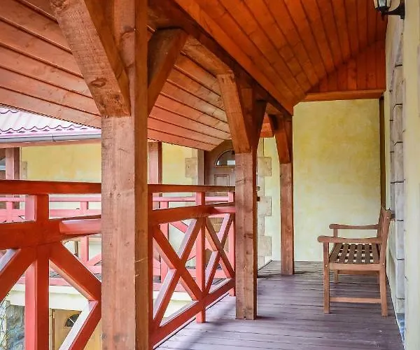 Dom Na Klonowym Wzgórzu Nocleg ze śniadaniem 3*